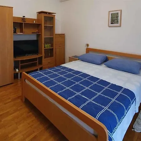 In Novigrad/istrien 9390 Karpinjan