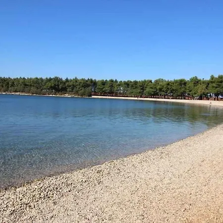 In Novigrad/istrien 9390 Karpinjan